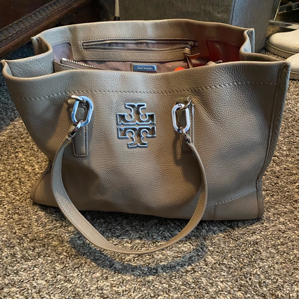 Tory Burch purse light grey